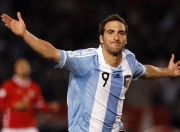 PG电子APP链接-赛道上的逆袭，塞恩斯领衔迈凯伦绝杀红牛车队