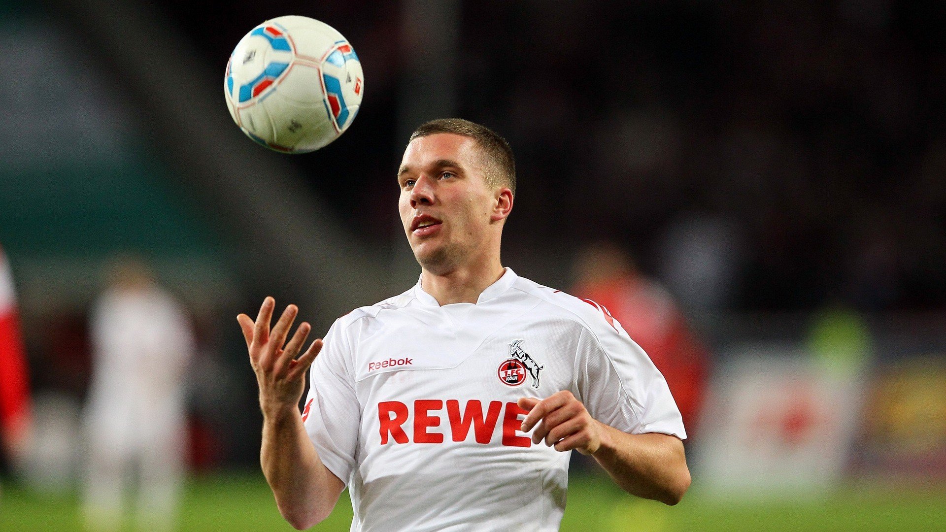 奥斯梅恩赛后评分拉满,欧冠半决赛之夜,他如何定义了唯一性?